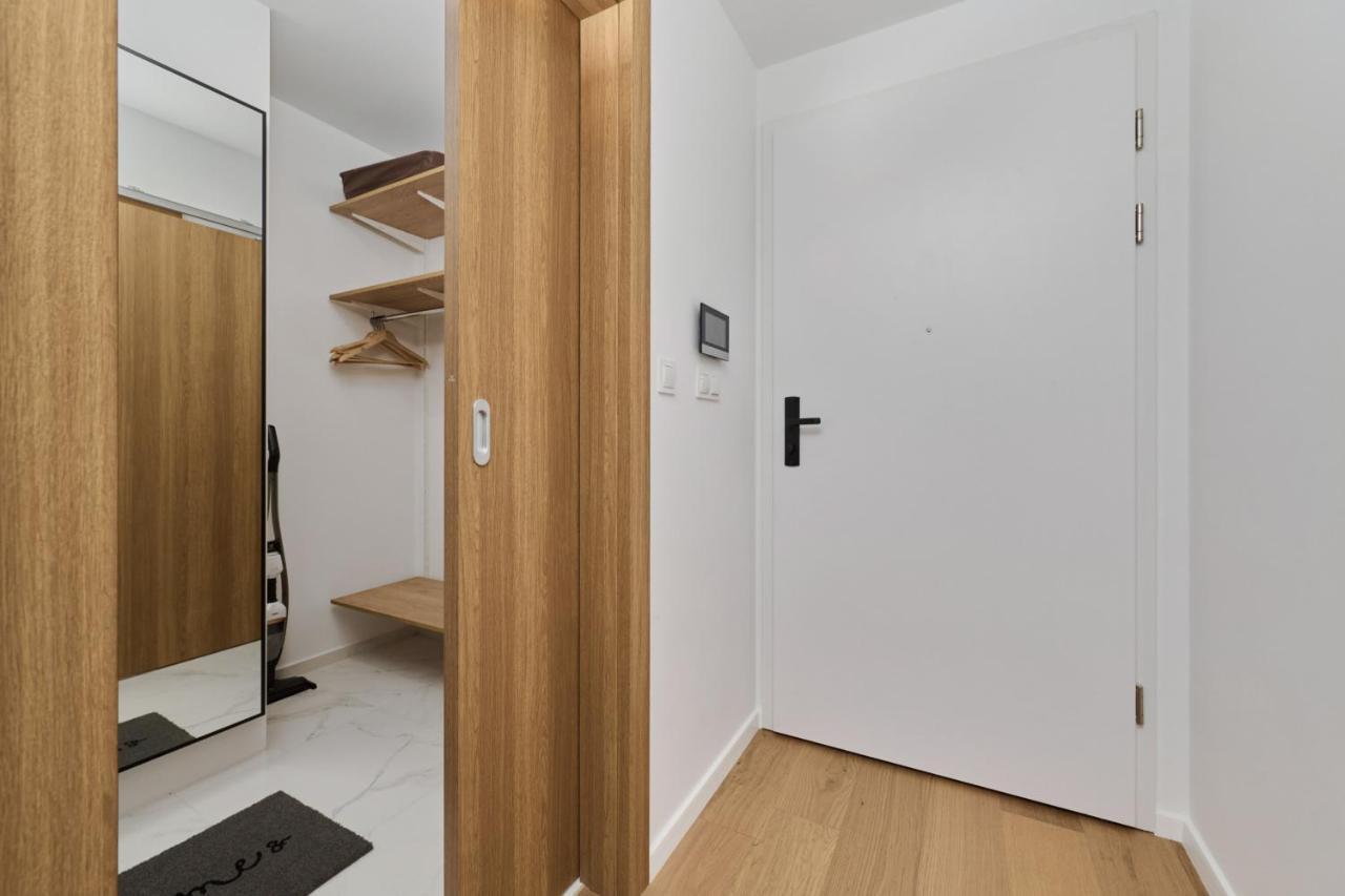 Walonska 16 Sauna & Fitness Family Apartments By Renters Prestige วรอตซวาฟ ภายนอก รูปภาพ